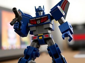 LEGO Icons 10358 Transformers Soundwave – Deceptikon