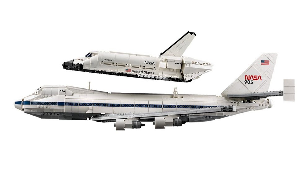 LEGO 10360 Letadlo pro přepravu raketoplánů