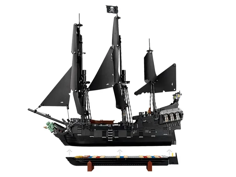 LEGO 10365 Pirátská loď kapitána Jacka Sparrowa