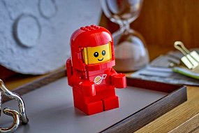 LEGO 40767 Zvětšený malý astronaut